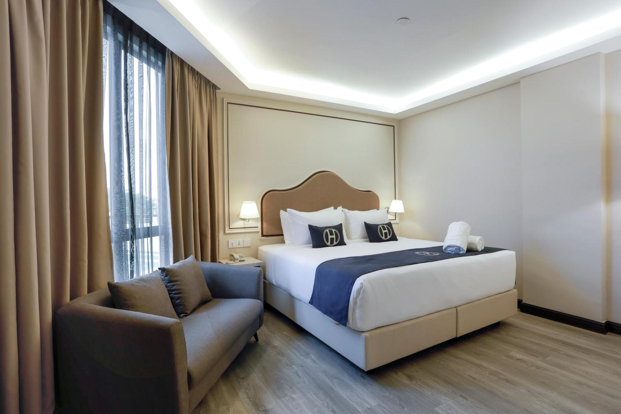 The Host Hotel Ipoh Buitenkant foto