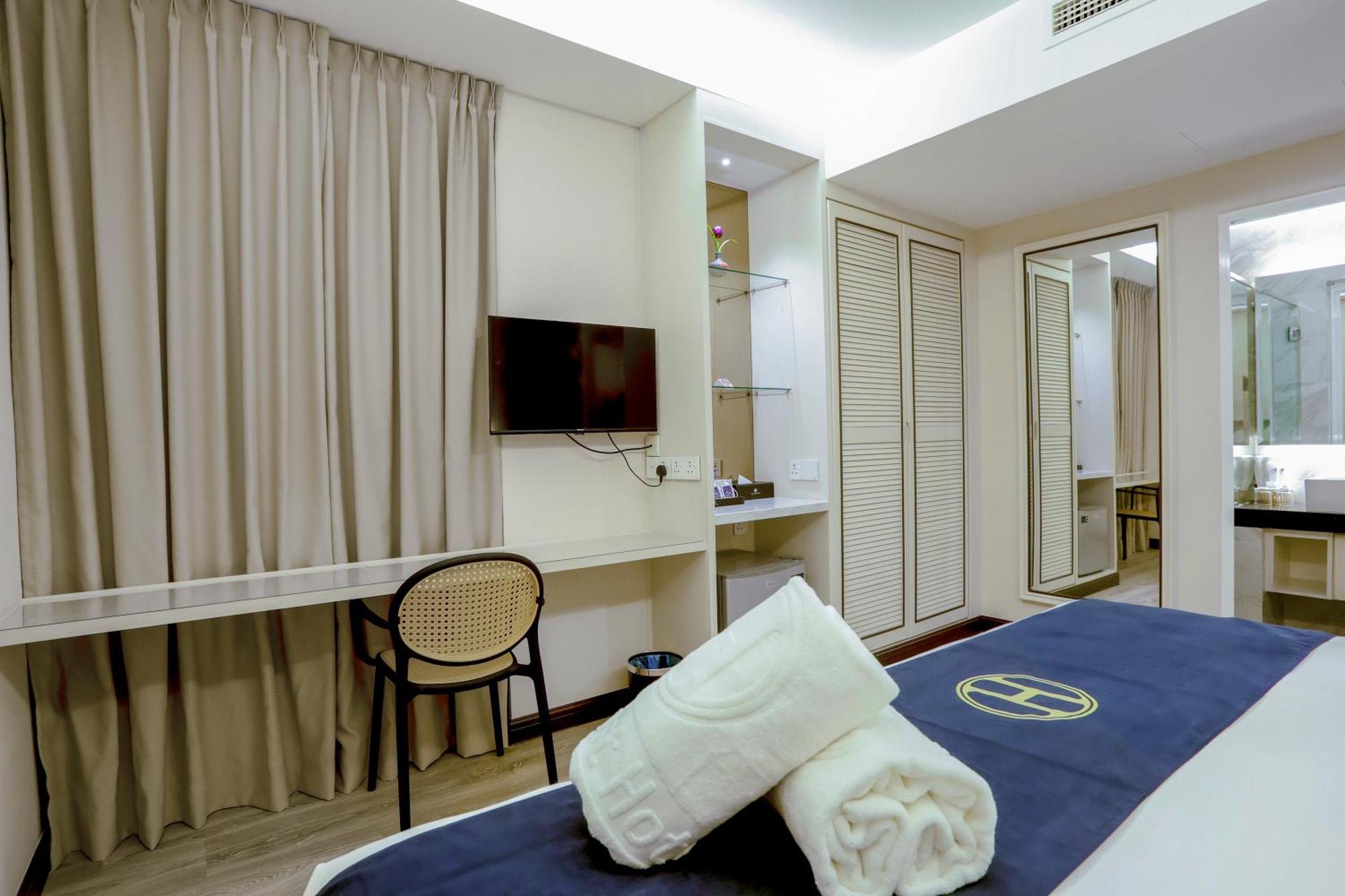 The Host Hotel Ipoh Buitenkant foto