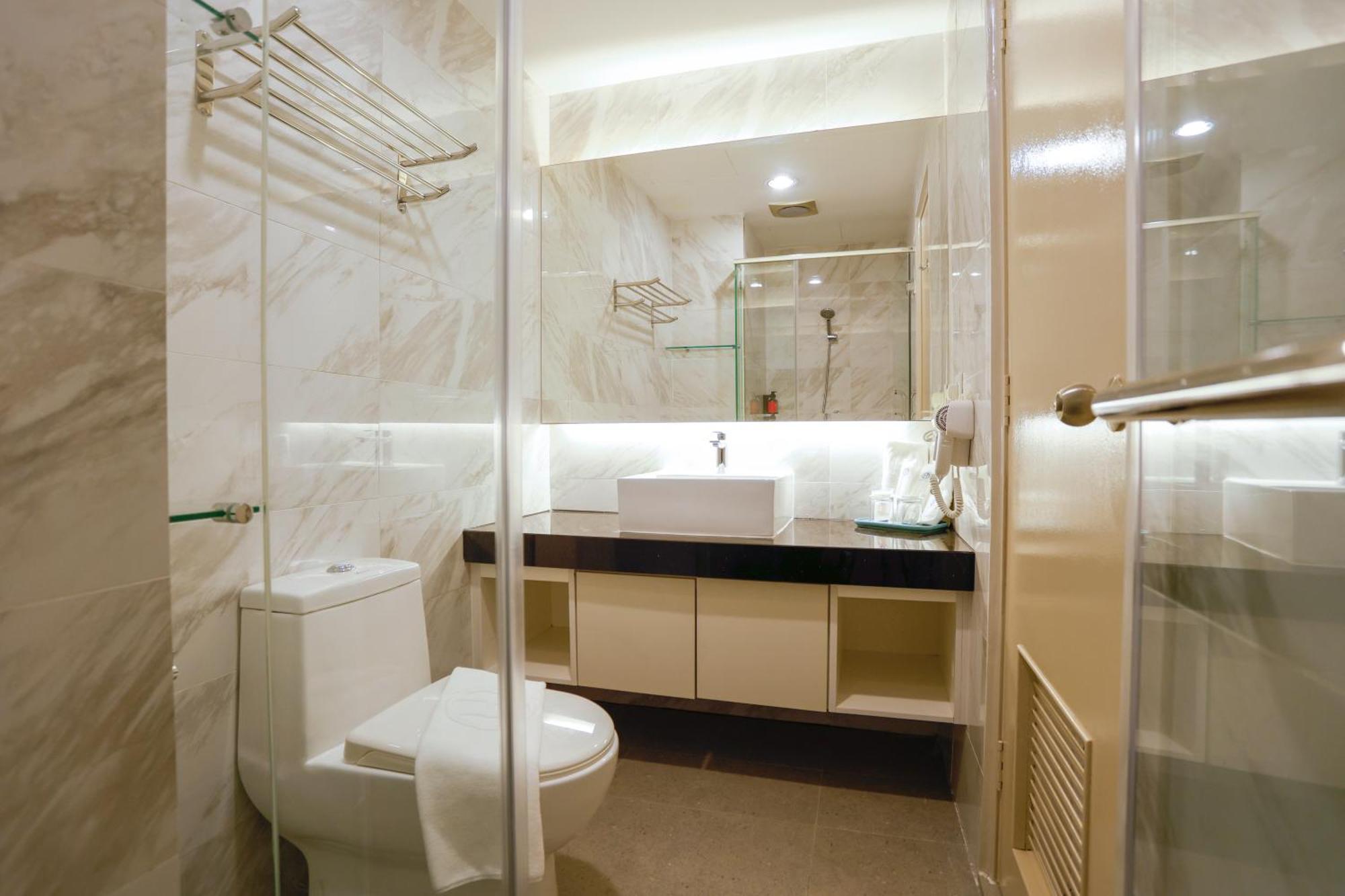 The Host Hotel Ipoh Buitenkant foto