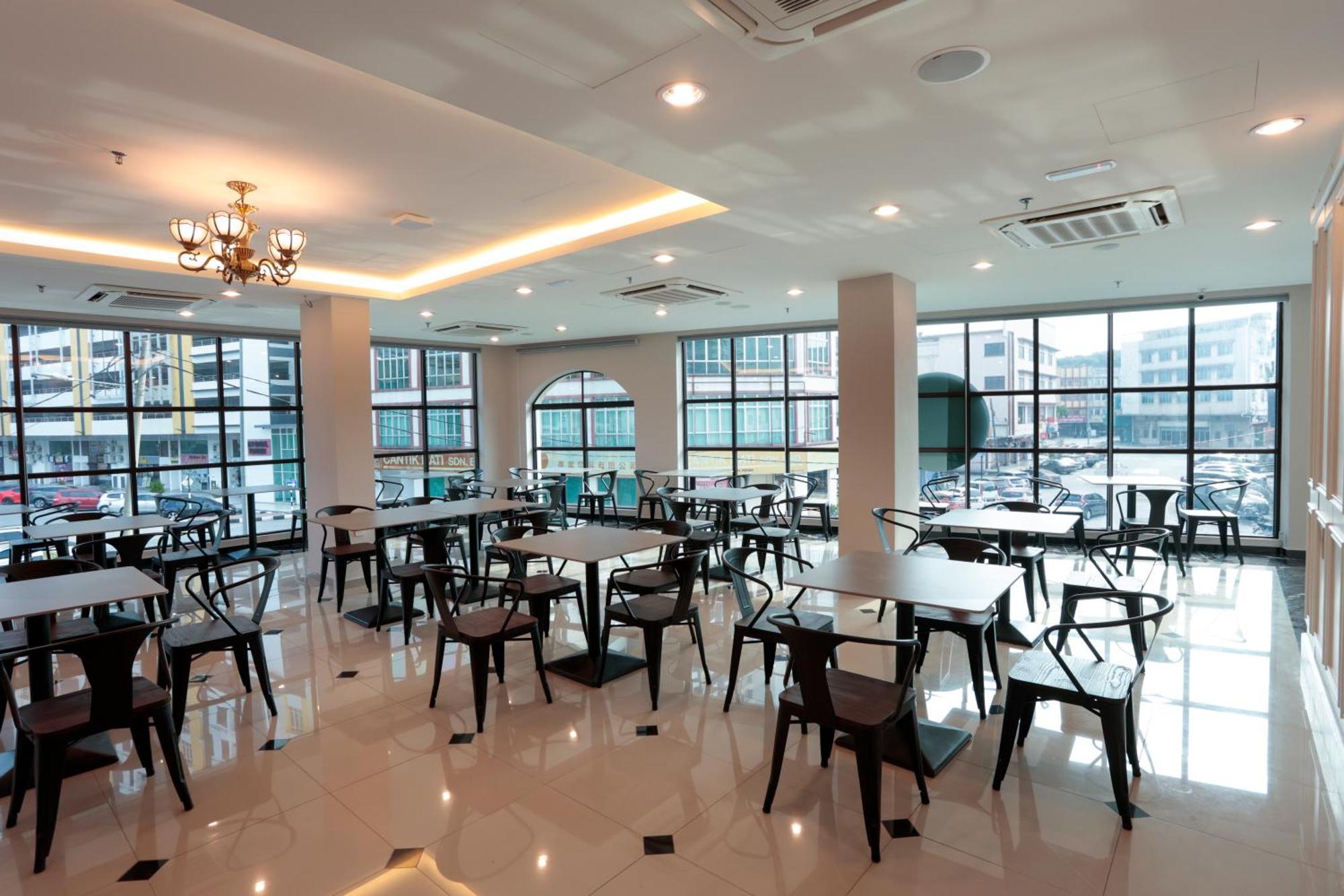 The Host Hotel Ipoh Buitenkant foto